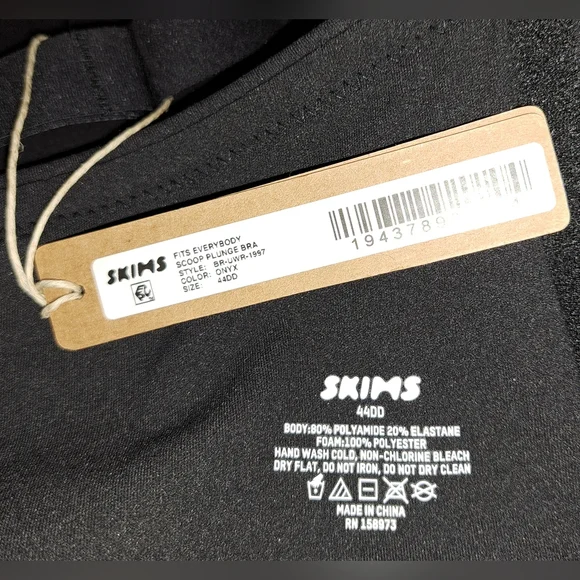 💕SKIMS Fits Everybody Lightly lined Underwire Plunge Scoop Bra Black Onyx 44DD - Picture 5 of 11